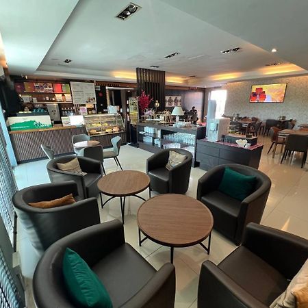 Hotel De Leon Lahad Datu Luaran gambar
