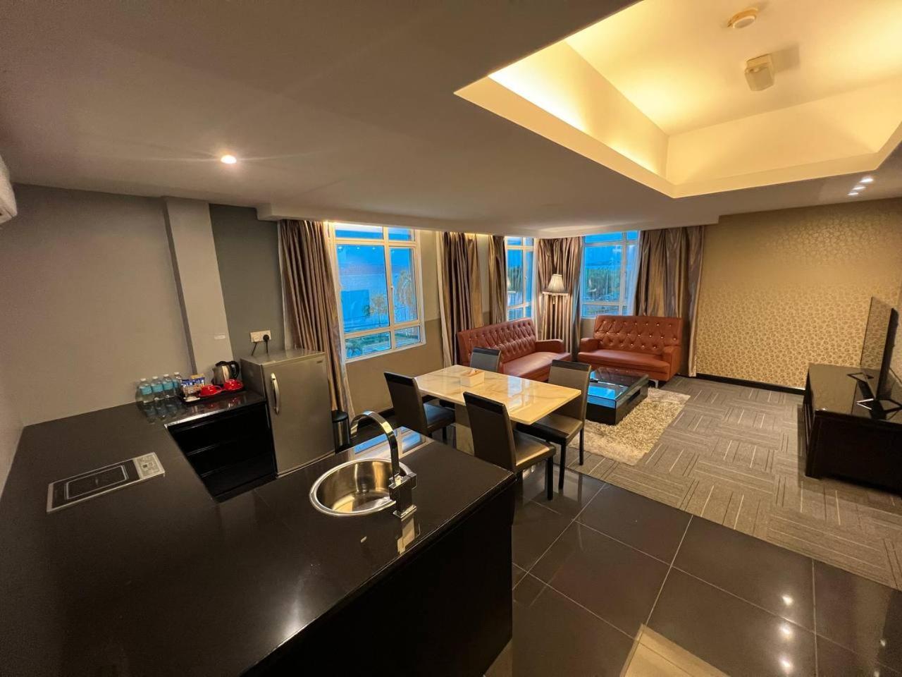 Hotel De Leon Lahad Datu Bilik gambar
