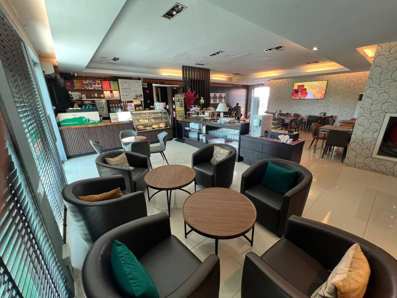 Hotel De Leon Lahad Datu Luaran gambar